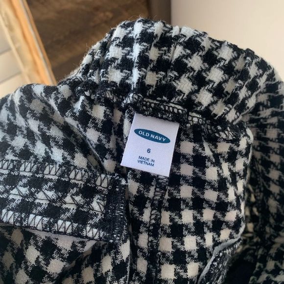 Old Navy tapered pants houndstooth print - Picture 7 of 11